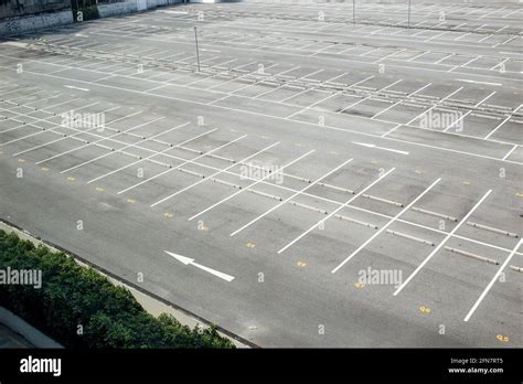Empty parking lots near me. Things To Know About Empty parking lots near me. 